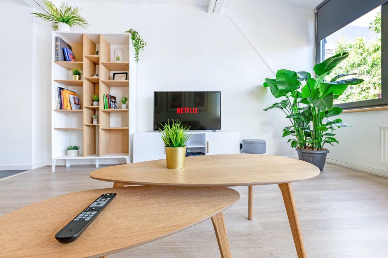 Les Cerisiers - Appartement De Standing Au Centre De 那慕尔 外观 照片